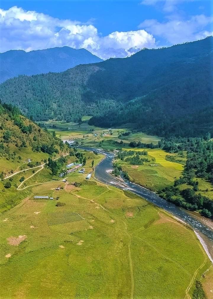 Scenic Mechuka valley view with Siyom River and mountains
